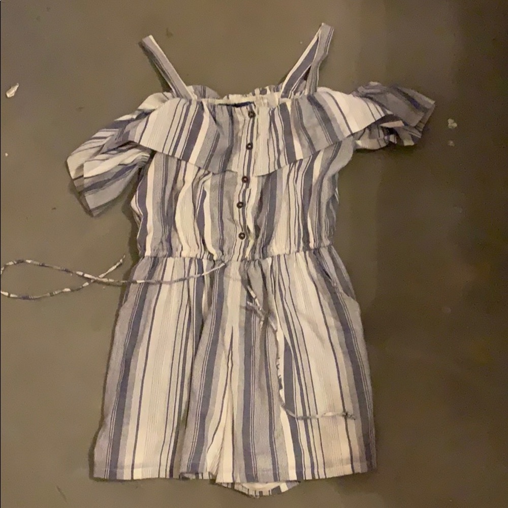Francesca’s romper size M